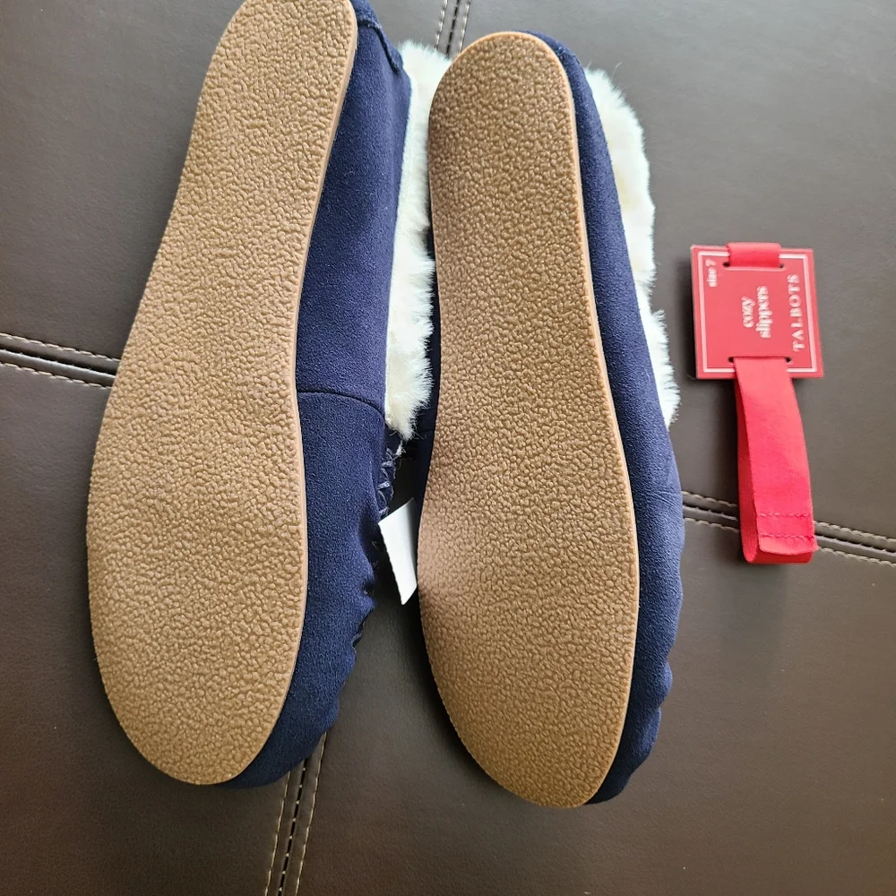 Slippers - Picture 3 of 3